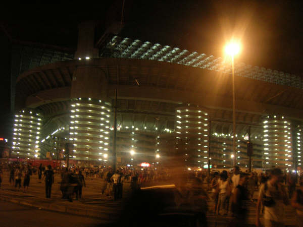 San Siro - fonte www.milano.blogosfere.it