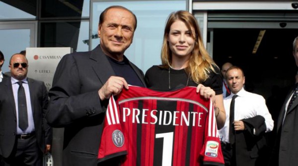 Silvio e Barbara Berlusconi (fonte foto:qn.quotidiano.net)