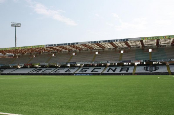 Stadio Manuzzi, casa del Cesena (fonte foto: www.tuttomercatoweb.com)