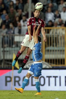 Stacco imperioso di Mattia De Sciglio (fonte: zimbio.com)