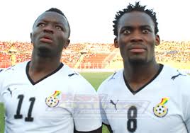 Michael Essien e Sulley Muntari (fonte foto: www.adomonline.com)