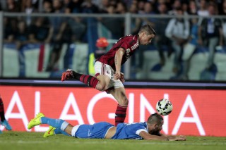 Torres prova ad andare via (fonte: zimbio.com)