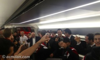 Brindisi Natalizio Milan, fonte foto acmilan.com