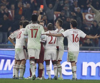 Proteste del Milan per un'espulsione (gazzetta.it)