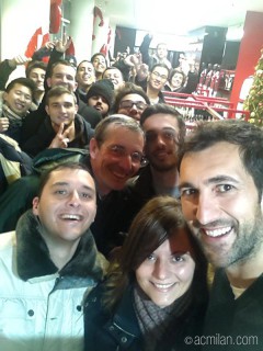 Diego Lopez Selfie, fonte foto profilo Twitter Milan, @acmilan