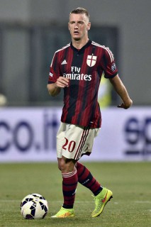 Ignazio Abate in azione contro il Parma (Fonte foto: www.calcionews24.com) 