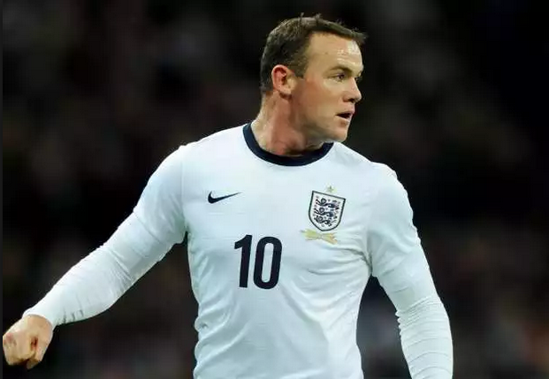 Wayne Rooney con la maglia dell'Inghilterra, fonte foto goal.com