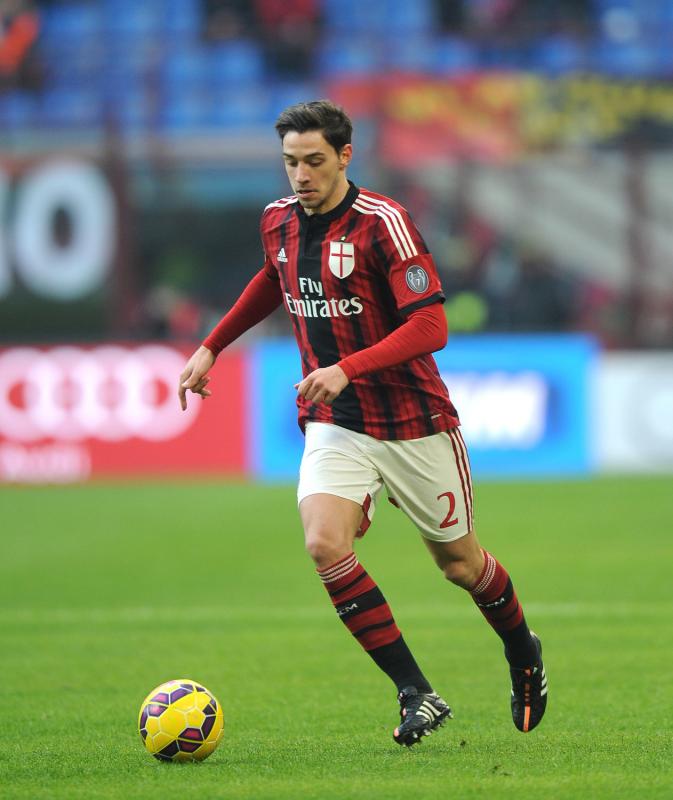 De Sciglio in azione contro il Sassuolo (Fonte: www.tuttomercatoweb.com) 