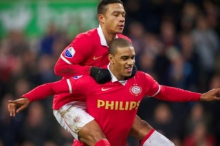 Depay e Locadia - fonte www.calcioolandese.blogspot.com