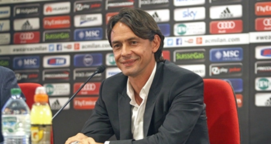 Pippo Inzaghi in conferenza stampa (Fonte: www.acmilan.com) 