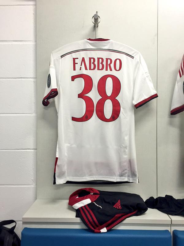 La maglia di Michael Fabbro, fonte foto Profilo Twitter Michael Fabbro
