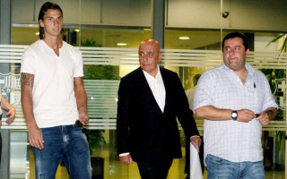 Ibrahimovic, Galliani e Raiola (Fonte: sport.sky.it) 