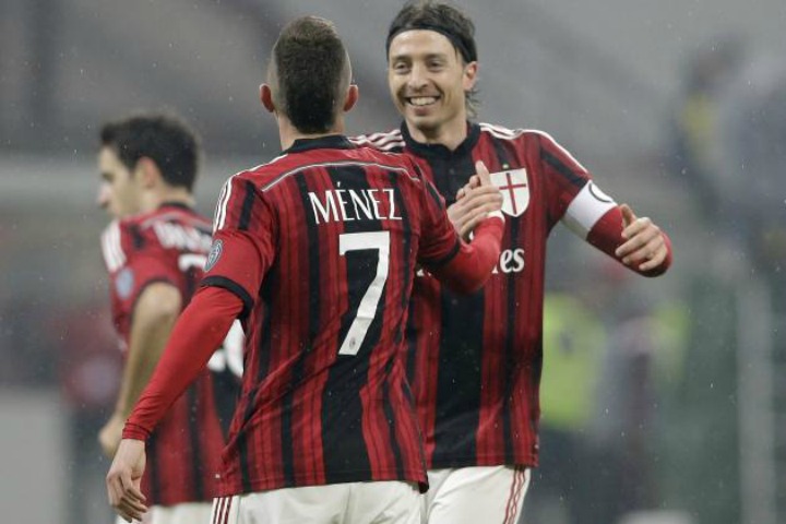 Menez e Montolivo esultano dopo un gol (Fonte: bleacherreport.com) 