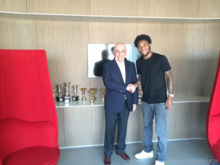 Galliani e Luiz Adriano, fonte foto acmilan.com