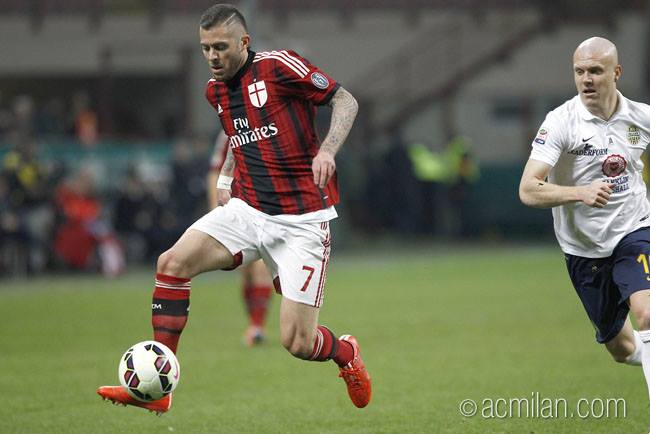 Un'azione di Jeremy Menez (acmilan.com)