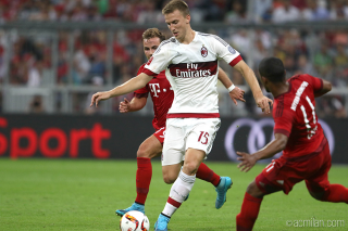 Rodrigo Ely in azione, fonte foto acmilan.com