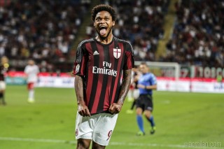 Luiz Adriano 