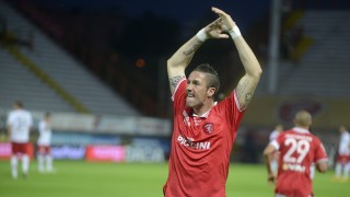 Ardemagni esulta con la maglia del Perugia-foto: umbria24.it