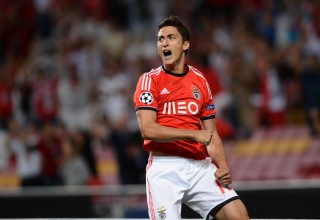 Filip Djuric, centrocampista del Benfica (http://www.dailyecho.co.uk/)