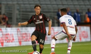 Davide Calabria (acmilan.com)
