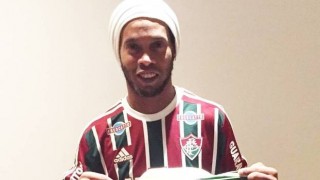 Ronaldinho con la maglia del Fluminense (fonte foto: espn.com.uol.br)