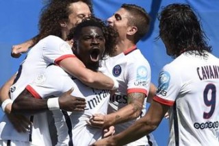 Serge Aurier festeggia il gol dell'1-0 (fonte foto: www.calciomercato.com)