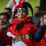 Un tifoso del Monaco a Dortmun
