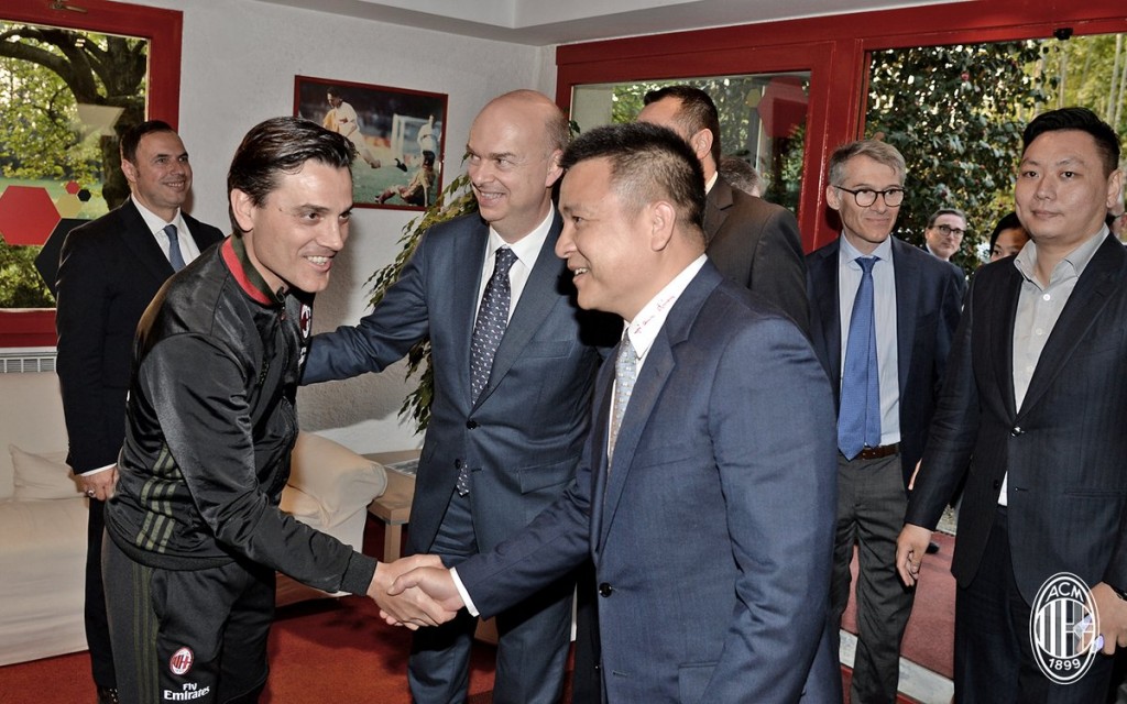 Fassone, Montella, Yonghong Li a Milanello, foto acmilan.com