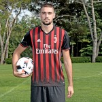 (credits.acmilan.com)