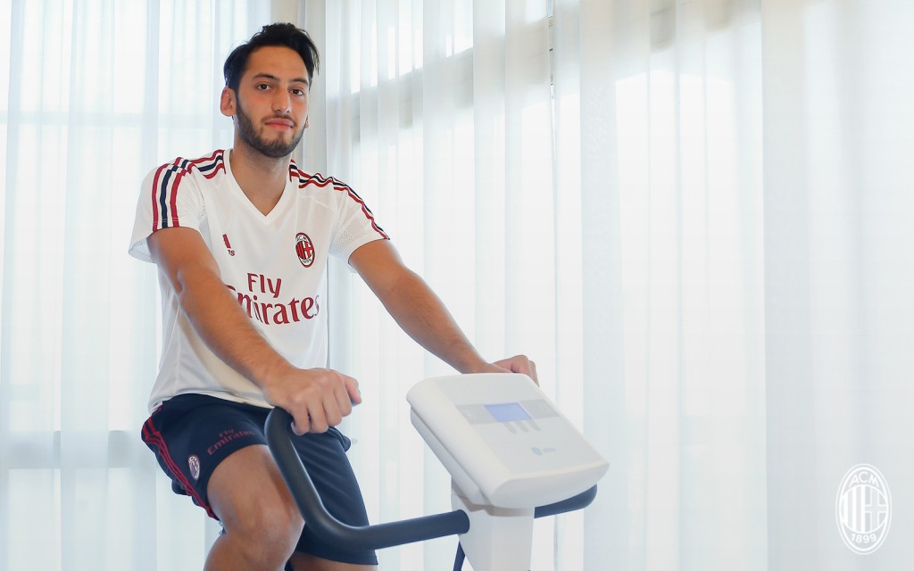 Hakan Calhanoglu Milan