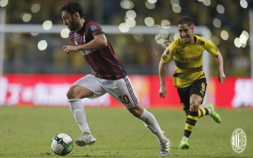 Calhanoglu Mor Milan BVB