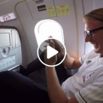 Ignazio Abate sul volo che ha portato il Milan in Macedonia, foto Facebook AC Milan