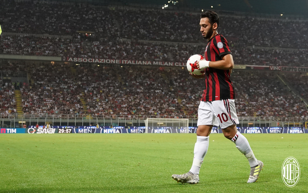 Hakan Calhanoglu Milan