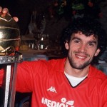 Roberto Donadoni con la Coppa Intercontinentale