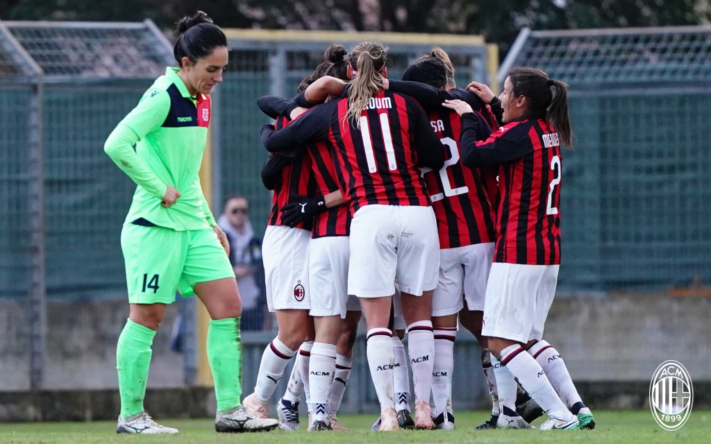 Un'esultanza del Milan Femminile