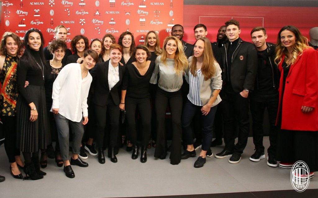 Brindisi di Natale a Casa Milan