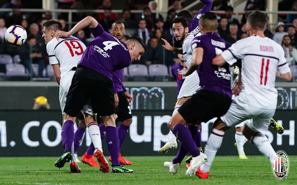 gol Calhanoglu Fiorentina-Milan