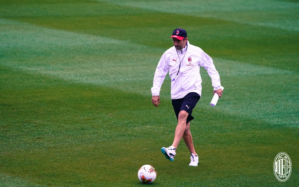 Il tecnico del Milan Marco Giampaolo a Milanello, @acmilan