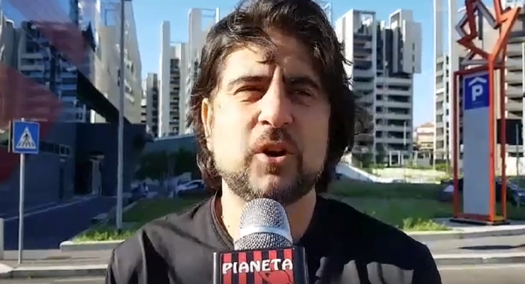 Un tifoso rossonero a Casa Milan, PianetaMilan.it