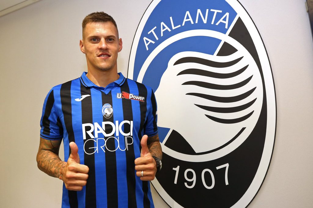Martin Škrtel, nuovo difensore dell'Atalanta, foto Twitter ufficiale Atalanta