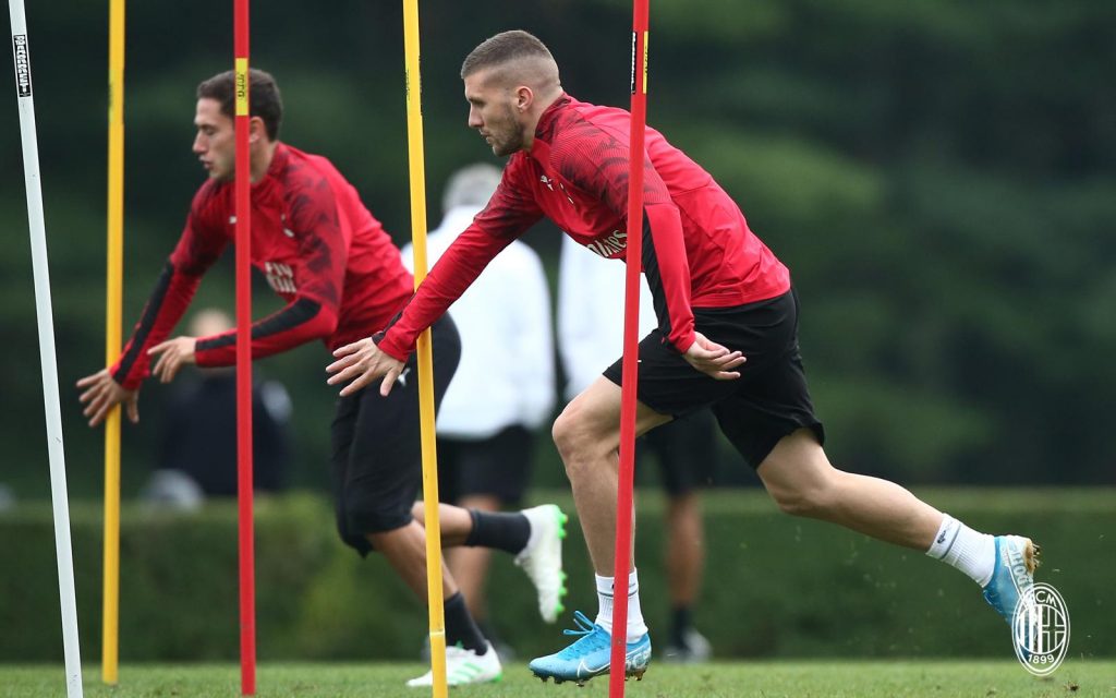 Davide Calabria e Ante Rebic a Milanello, @acmilan