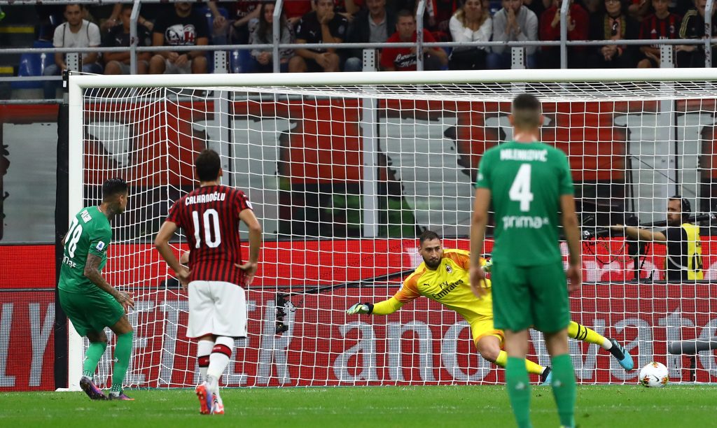 Erick Pulgar spiazza Donnarumma in Milan-Fiorentina, Getty Images