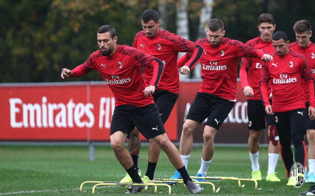 I calciatori del Milan a Milanello, @acmilan