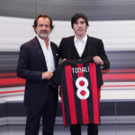 Tonali Milan maglia numero 8 ufficiale messaggio
