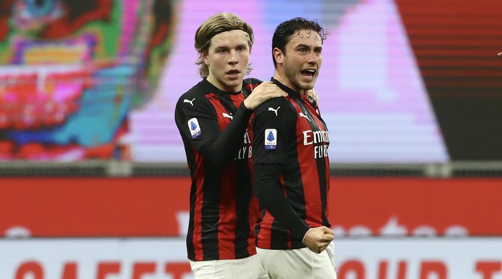 Jens Petter Hauge Davide Calabria AC Milan