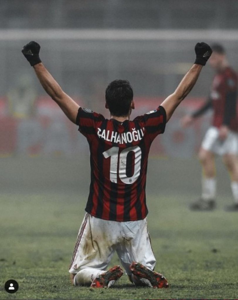 Calhanoglu torna a disposizione dell'AC Milan: negativo il tampone