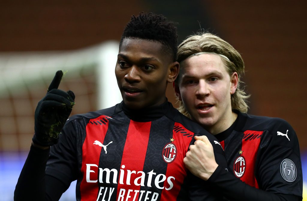 Rafael Leao Jens Petter Hauge AC Milan Milan-Torino