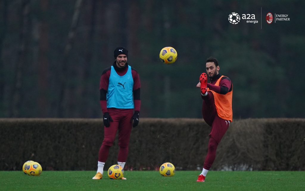 Theo Hernandez Hakan Calhanoglu