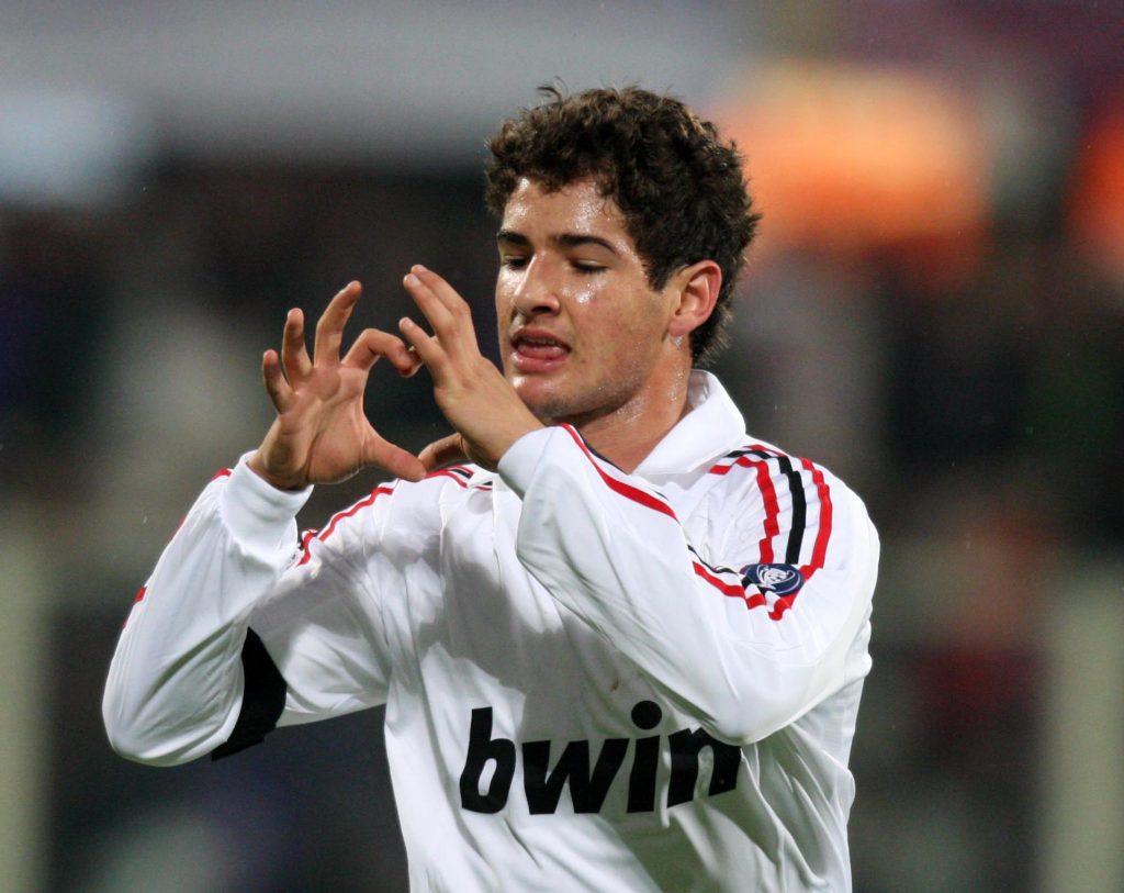 Pato, attaccante AC Milan, in gol contro la Fiorentina, video news (GettyImages)