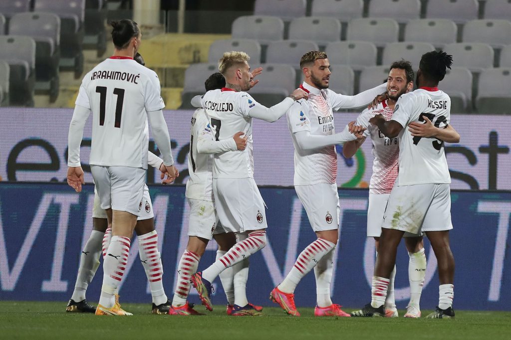 Fiorentina-Milan esultanza gol Calhanoglu AC Milan